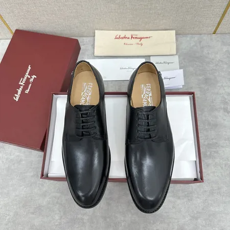 フェラガモ ビジネスシューズ