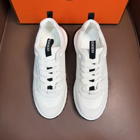 エルメス スニーカー