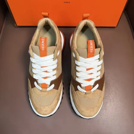エルメス スニーカー