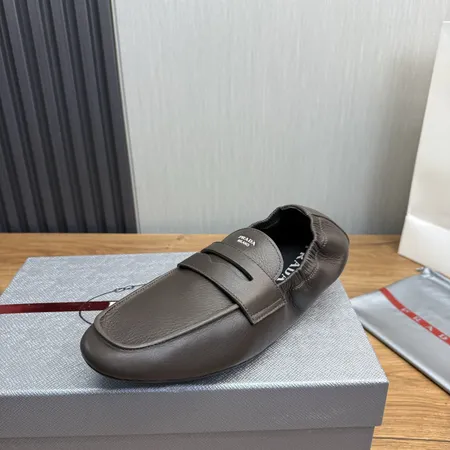 プラダ ビジネスシューズ