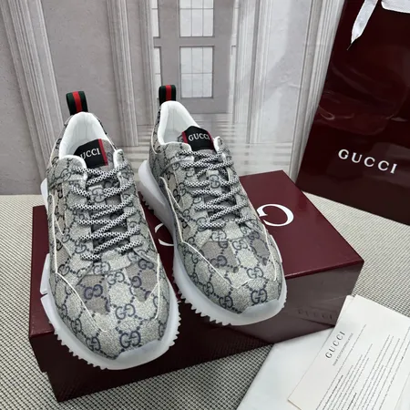 グッチ スニーカー