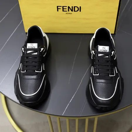 フェンディ スニーカー