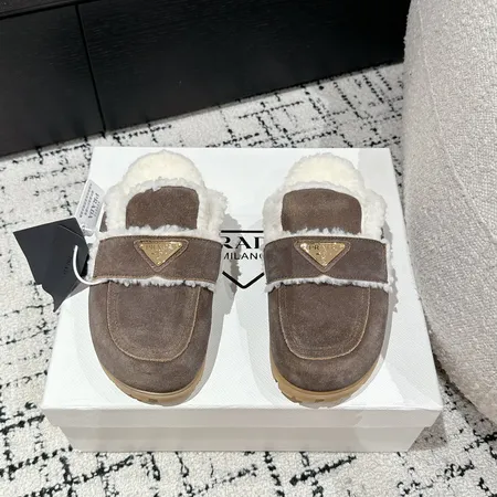 プラダ スリッパ