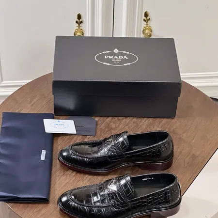 プラダ ビジネスシューズ