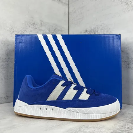 アディダス カジュアルシューズ