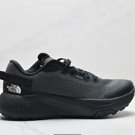 ノースフェイス スニーカー