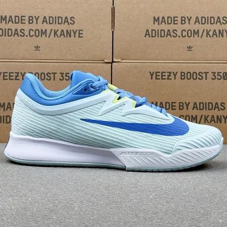 ナイキ スニーカー