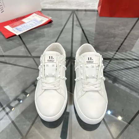 ヴァレンティノ カジュアルシューズ