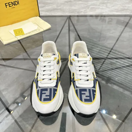 フェンディ カジュアルシューズ