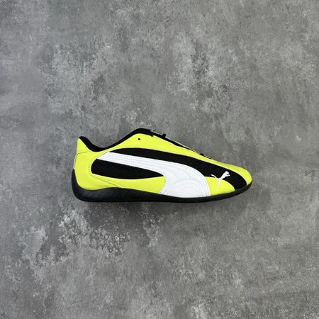 プーマ カジュアルシューズ