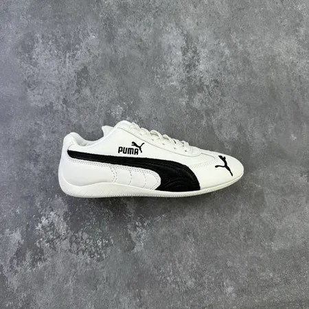 プーマ カジュアルシューズ