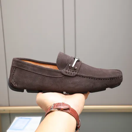 フェラガモ カジュアルシューズ