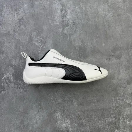 プーマ カジュアルシューズ