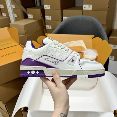 ルイヴィトン カジュアルシューズ