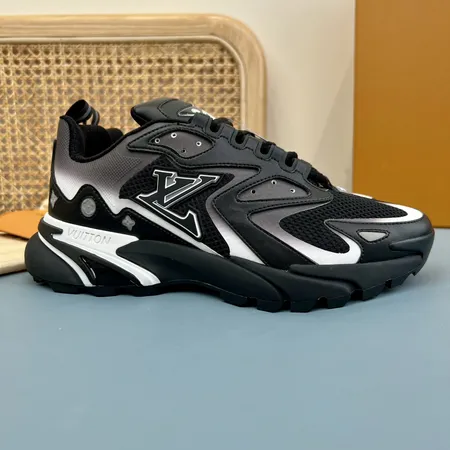 ルイヴィトン スニーカー