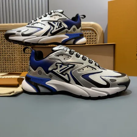 ルイヴィトン スニーカー