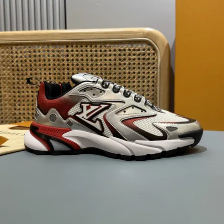 ルイヴィトン スニーカー