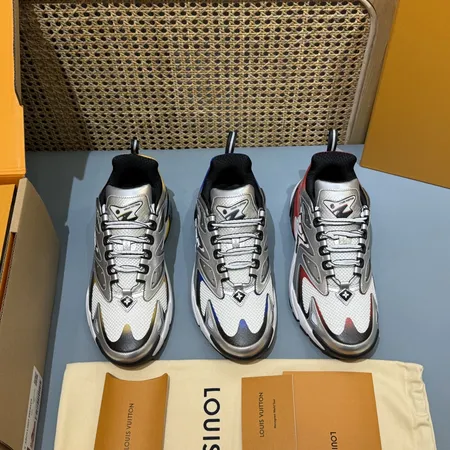 ルイヴィトン スニーカー