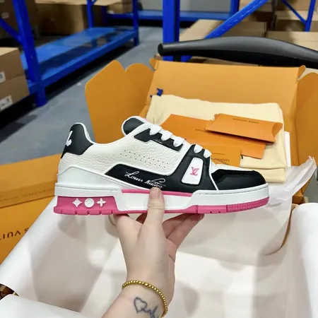 ルイヴィトン カジュアルシューズ