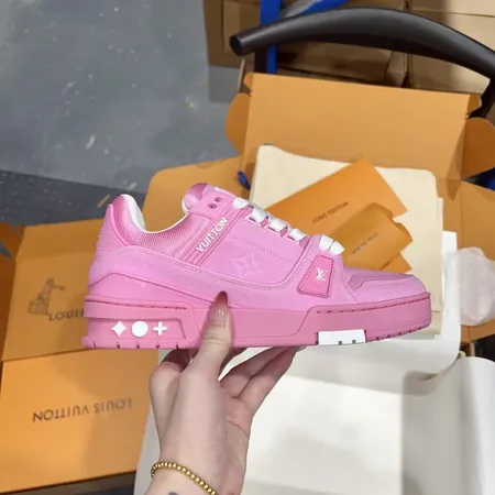 ルイヴィトン カジュアルシューズ