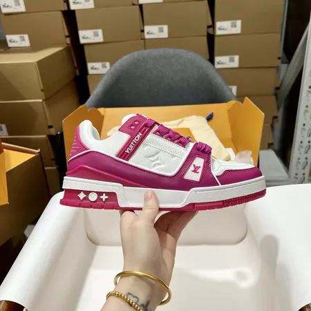 ルイヴィトン カジュアルシューズ