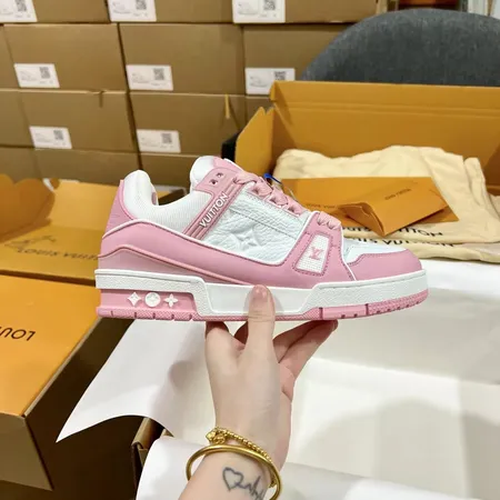 ルイヴィトン カジュアルシューズ