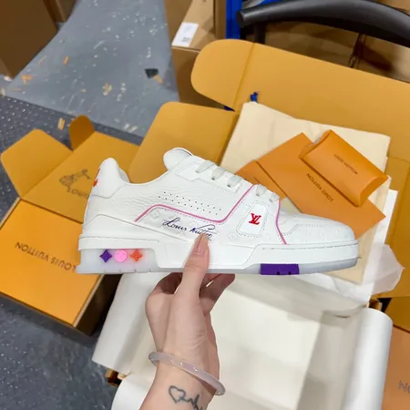 ルイヴィトン カジュアルシューズ