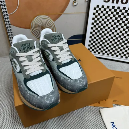 ルイヴィトン スニーカー