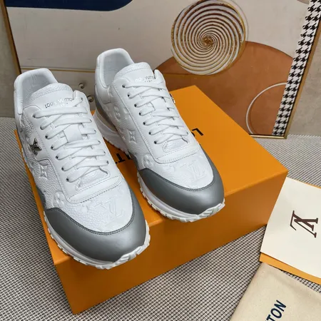 ルイヴィトン スニーカー