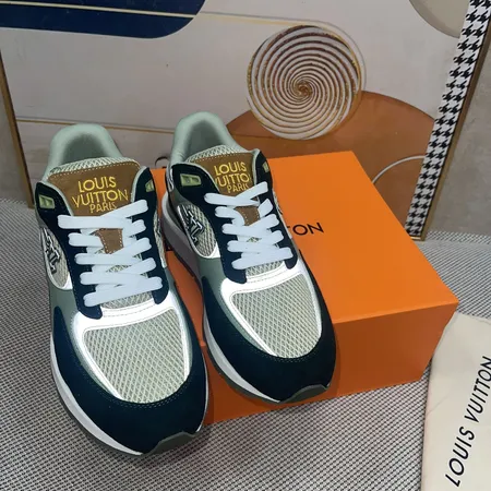 ルイヴィトン スニーカー