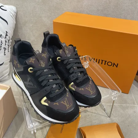 ルイヴィトン スニーカー