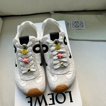 ロエベ カジュアルシューズ