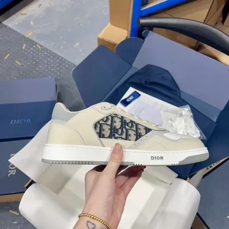 ディオール カジュアルシューズ