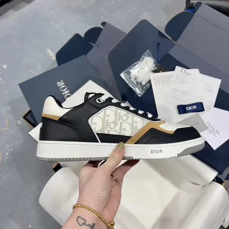 ディオール カジュアルシューズ