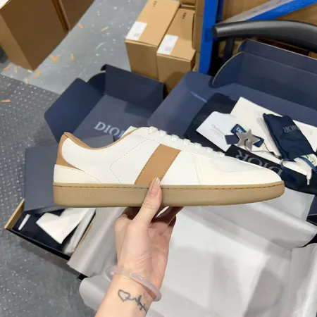 ディオール カジュアルシューズ