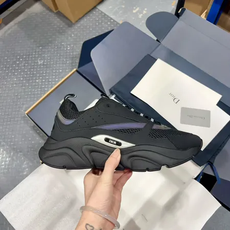 ディオール スニーカー