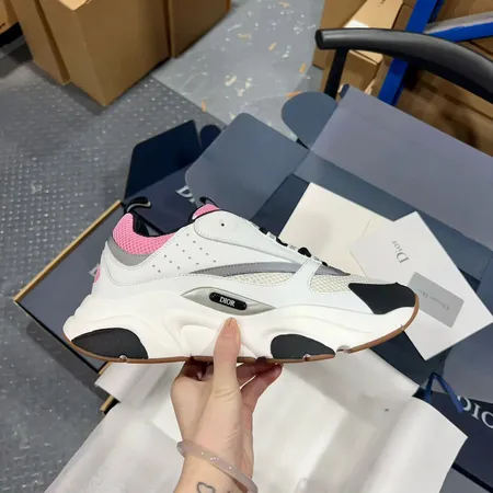 ディオール スニーカー