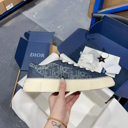 ディオール カジュアルシューズ