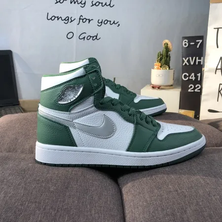 ナイキ スニーカー