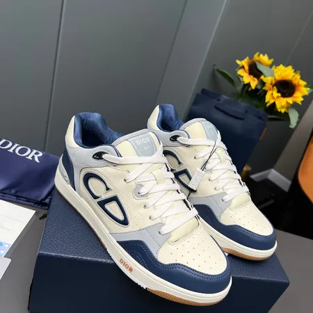 ディオール カジュアルシューズ