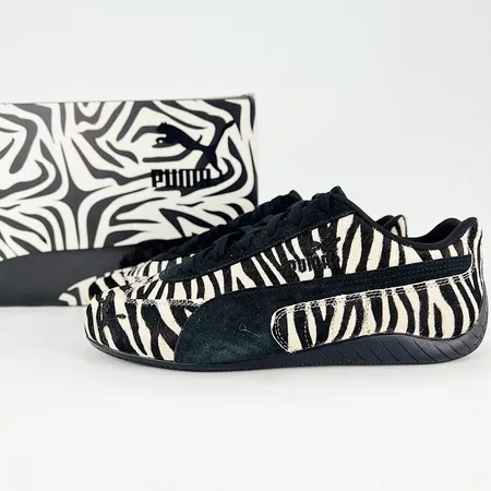 プーマ スニーカー