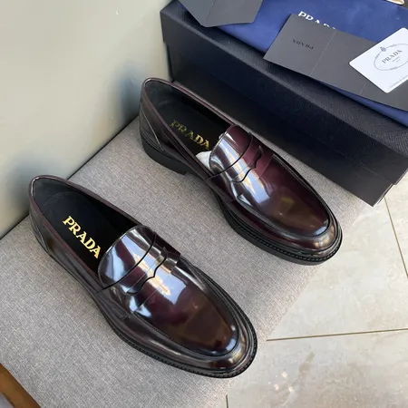 プラダ ビジネスシューズ