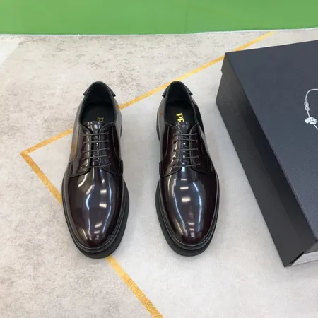 プラダ ビジネスシューズ