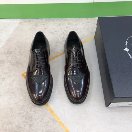 プラダ ビジネスシューズ