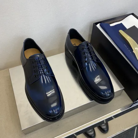 プラダ ビジネスシューズ