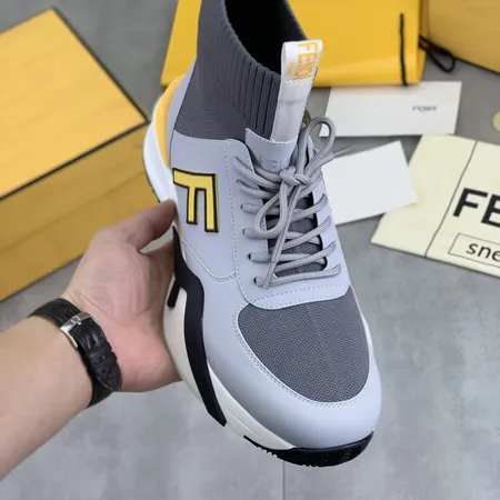 フェンディ スニーカー
