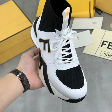 フェンディ スニーカー