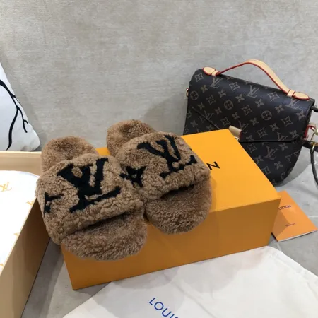 ルイヴィトン スリッパ
