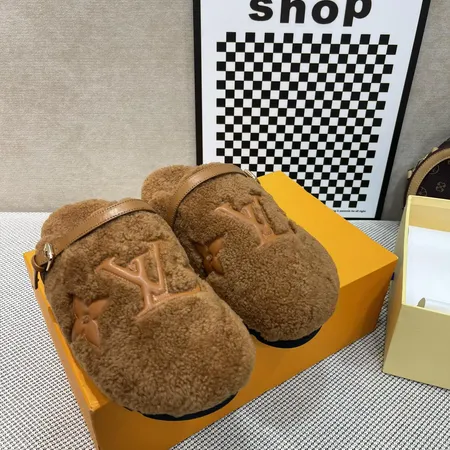 ルイヴィトン スリッパ