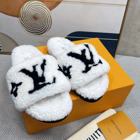 ルイヴィトン スリッパ